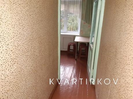 2-комнатная квартира на Гагарина 1 линия, Златоуст - квартира посуточно