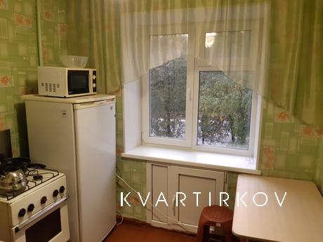 2-комнатная квартира на Гагарина 1 линия, Златоуст - квартира посуточно