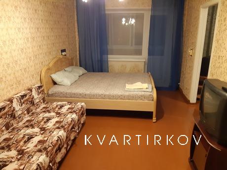 2-комнатная квартира на Гагарина 1 линия, Златоуст - квартира посуточно