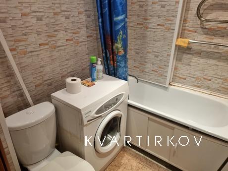 2-комнатная квартира на Гагарина, Златоуст - квартира посуточно