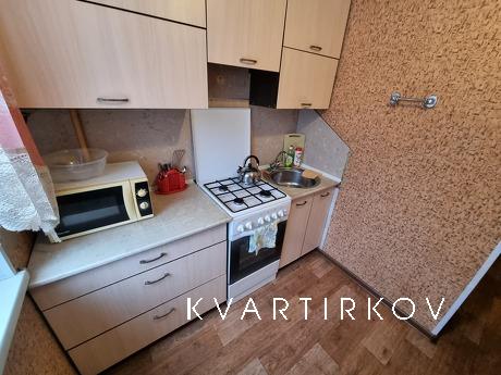 2-комнатная квартира Гагарина 8 линия 9, Златоуст - квартира посуточно