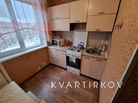 2-комнатная квартира Гагарина 8 линия 9, Златоуст - квартира посуточно