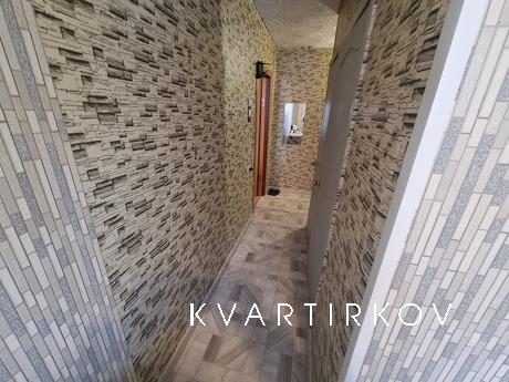 2-комнатная квартира Гагарина 8 линия 13, Златоуст - квартира посуточно