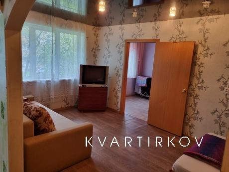 2-room apartment on Gagarina, Zlatoust - apartment by the day