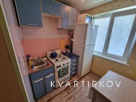 2-комнатная квартира 3-м/р 6а, Златоуст - квартира посуточно