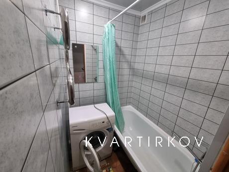 2-комнатная квартира 3-м/р 6а, Златоуст - квартира посуточно