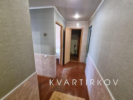 2-комнатная квартира 3-м/р 6а, Златоуст - квартира посуточно