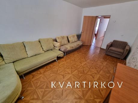 2-room apartment 3rd microdistrict 17, Zlatoust - apartment by the day