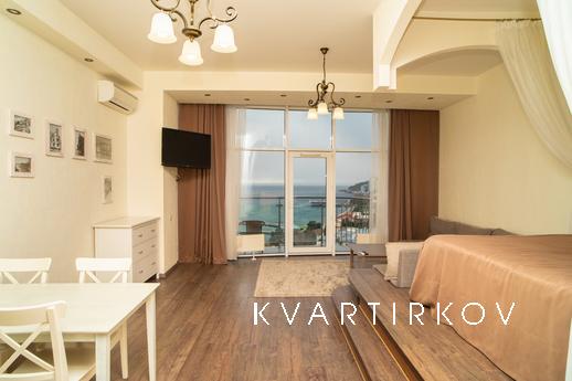 Daily brigantine 103, Yalta - apartment by the day