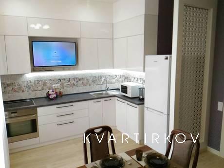 2-room apartment with sea view, Odessa - apartment by the day