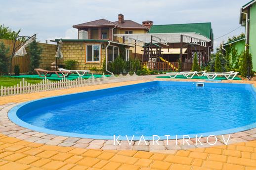 Eco home Green's house by the sea, Chernomorsk (Illichivsk) - apartment by the day