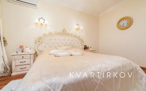 Apartment in Arcadia, Odessa - apartment by the day