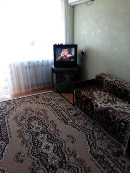 СДАМ 1 комнатную квартиру, Бердянск - квартира посуточно