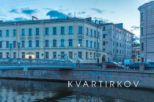 St. Petersburg, Canal Griboed, Санкт-Петербург - квартира подобово