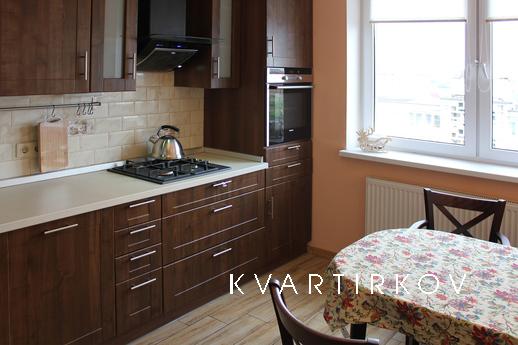 Эти апартаменты с балконом расположены в Калининграде. До ки