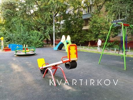 Посуточно Маршала Вершинина 3, Москва - квартира посуточно