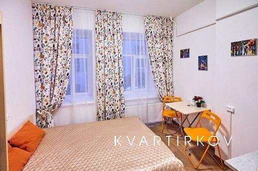 • До Московского вокзала 5 мин пешком, до Невского проспекта