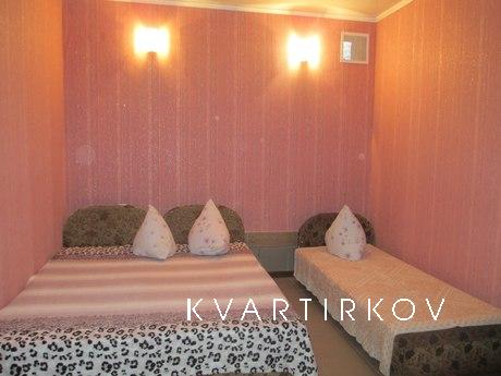 Cozy rooms by the sea, Liski, Berdyansk, Berdiansk - apartment by the day