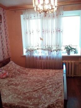 3 кімнатна квартира в аренду, Чорноморськ (Іллічівськ) - квартира подобово