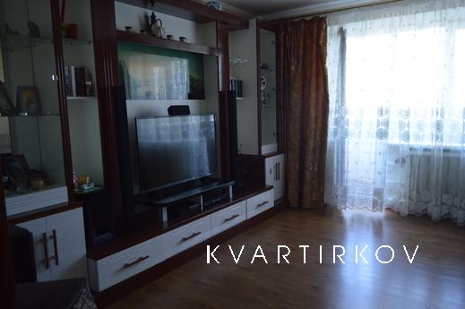 Park 36 from the 1th of July, Chernomorsk (Illichivsk) - apartment by the day