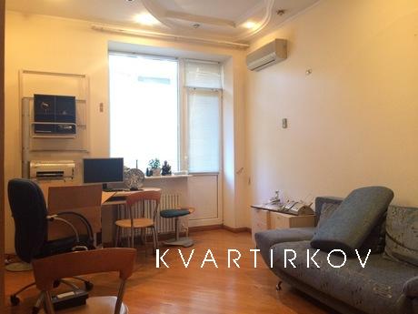 4 bedroom apartment for rent, Odessa - apartment by the day