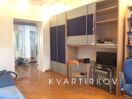 4 bedroom apartment for rent, Odessa - apartment by the day