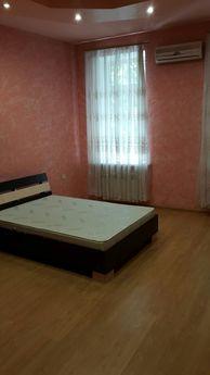 Сдаю комнаты в центре возле Дерибасовско, Одесса - квартира посуточно