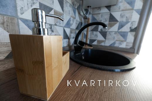 Посуточно Кувшинок переулок, 8, Сочи - квартира посуточно