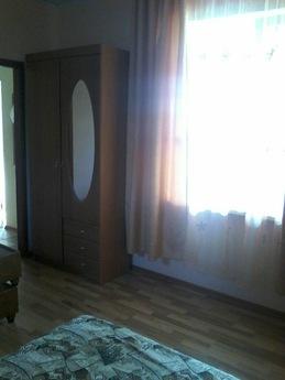Guest house on the Sea, Berdiansk - apartment by the day