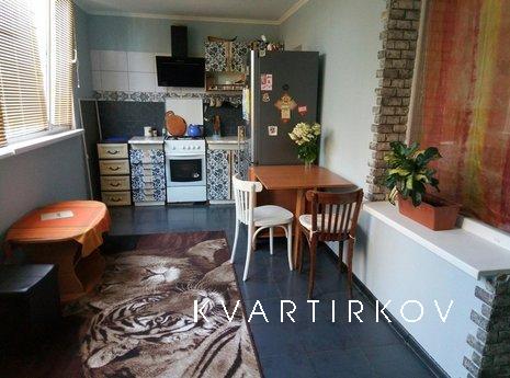 I will rent my apartment by the sea, Chernomorsk (Illichivsk) - apartment by the day