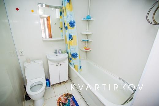 Трёхкомнатная квартира у ЖД вокзала, Новочеркасск - квартира посуточно