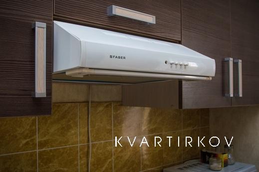 Трёхкомнатная квартира у ЖД вокзала, Новочеркасск - квартира посуточно