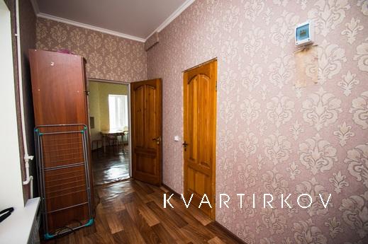 Трёхкомнатная квартира у ЖД вокзала, Новочеркасск - квартира посуточно