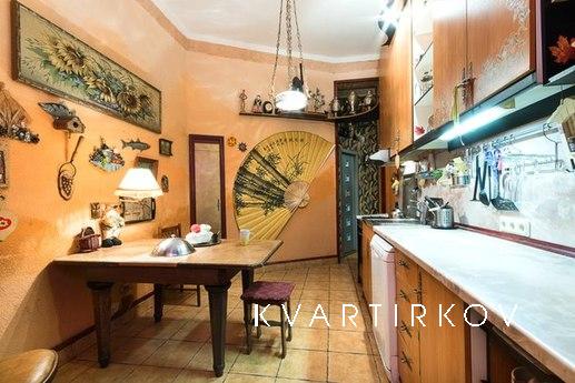 Cozy apartment in the center, Санкт-Петербург - квартира подобово