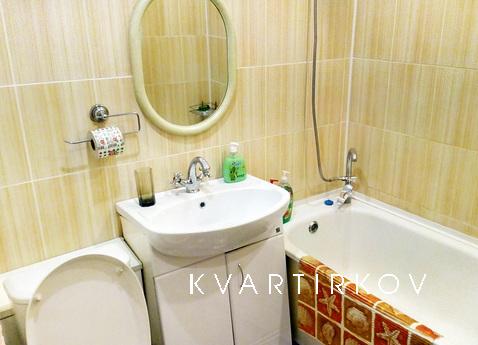 Уютная 2-х комнатная квартира в центре!!, Нижнекамск - квартира посуточно