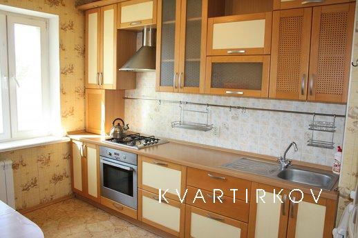 3 bedroom apartment for rent, Shchyolkovo - apartment by the day