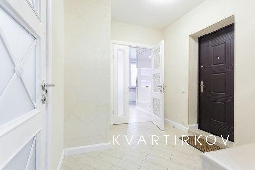 Квартира VIP уровня посуточно в центре Киева. 

Две отдельны