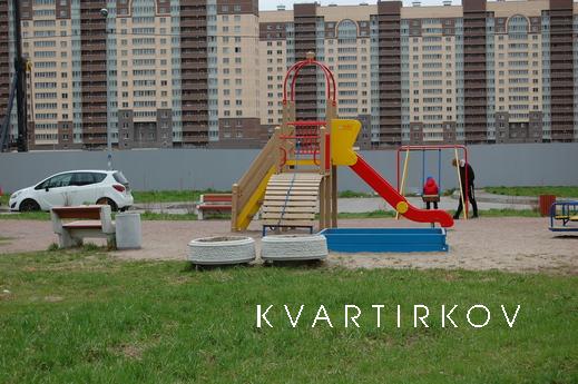 Apartment near metro to 6 people, Санкт-Петербург - квартира подобово