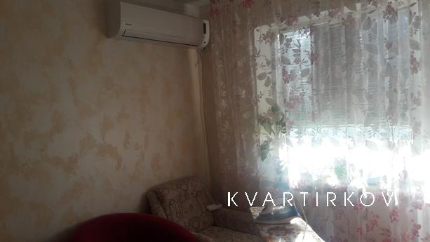 I will rent my 2 room apartment, Chernomorsk (Illichivsk) - apartment by the day