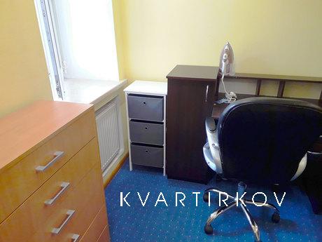 2k apartment near the railway station, Odessa - apartment by the day