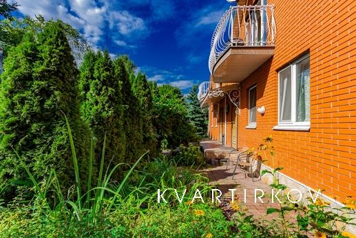 Holiday house, Kyiv - apartment by the day