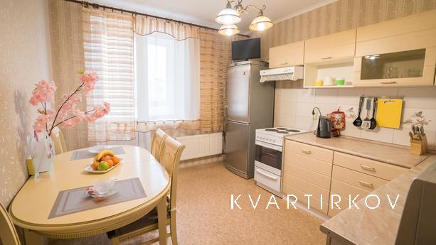 Apartments on Komendantsky Prospekt, Saint Petersburg - apartment by the day