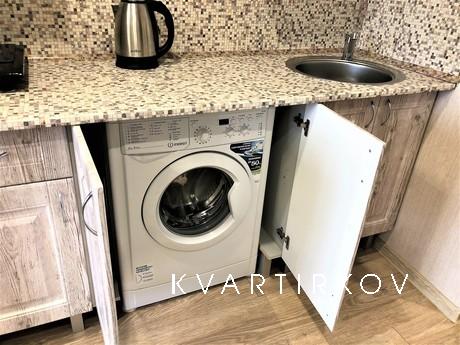 Посуточно ул Черняховского 19-3, Новороссийск - квартира посуточно