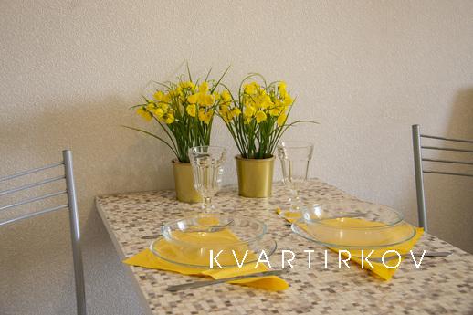 Посуточно ул Черняховского 19-2, Новороссийск - квартира посуточно