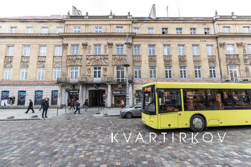 Daily Prospect Liberty 1/3, Lviv - apartment by the day