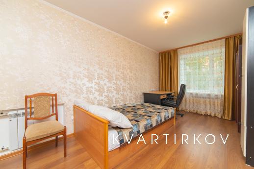 Уютная двухкомнатная квартира, Тюмень - квартира посуточно