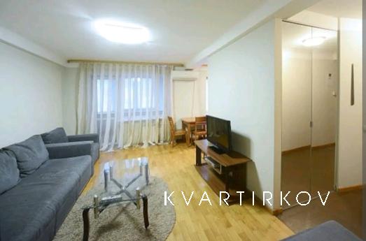 Heart of the Capital Center one minute K, Kyiv - apartment by the day