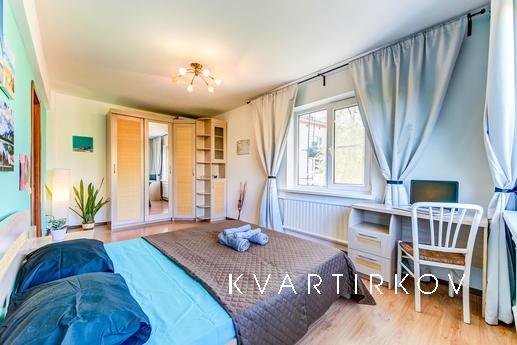 Traveller's Lux Apartment, Санкт-Петербург - квартира подобово