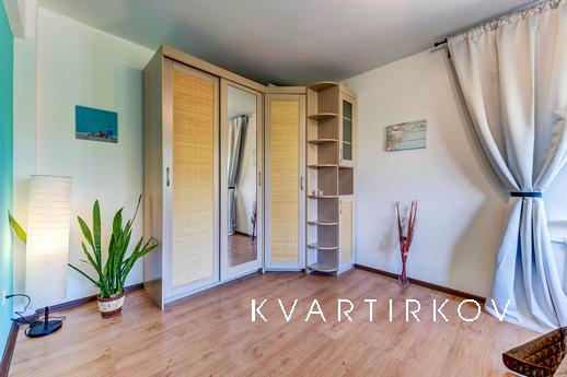 Traveller's Lux Apartment, Санкт-Петербург - квартира подобово