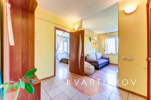 Traveller's Lux Apartment, Санкт-Петербург - квартира подобово